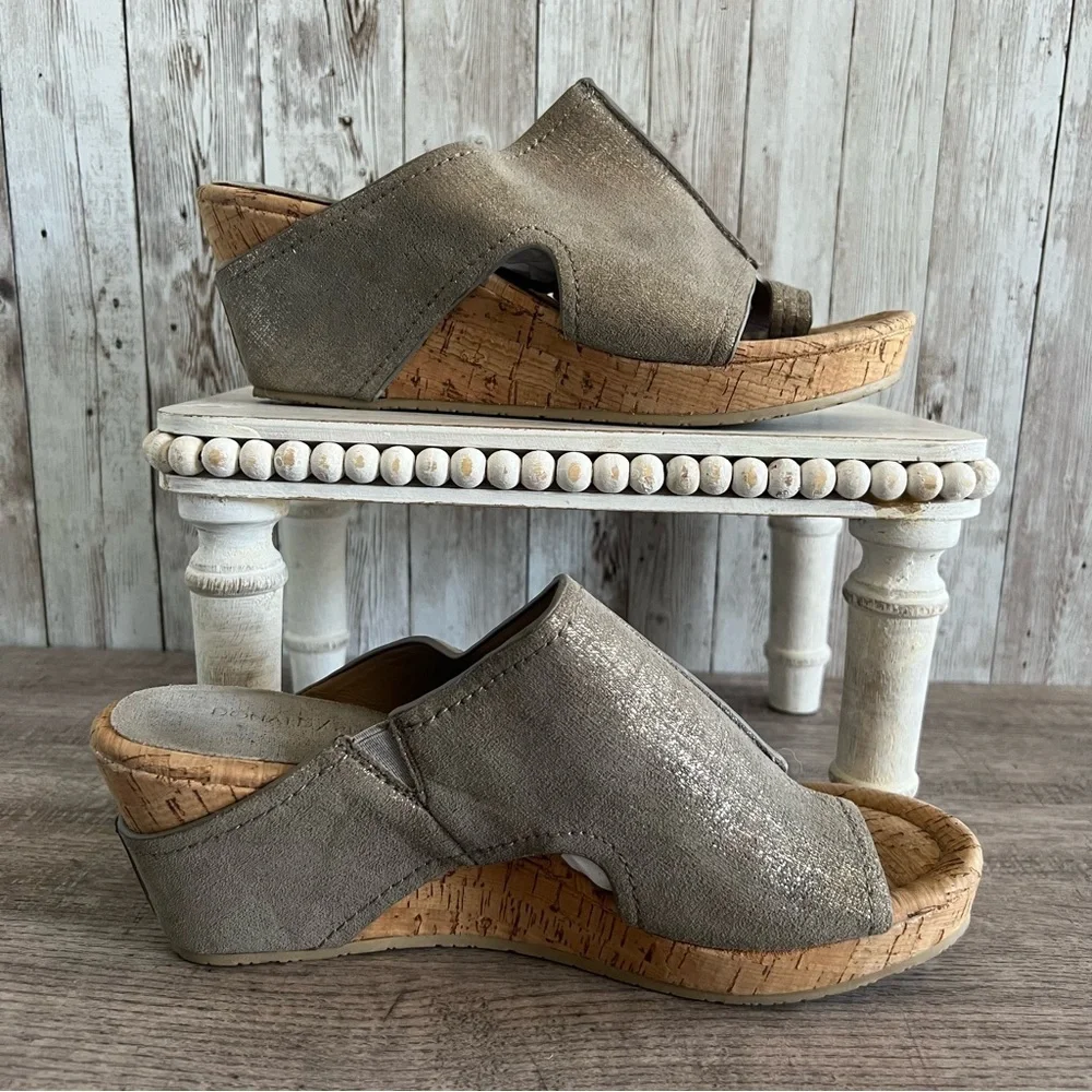 Donald J. Pliner Women's Metallic Wedge Sandals 7.5